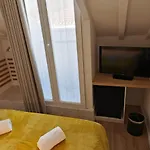 Correio Velho Suites Iii *